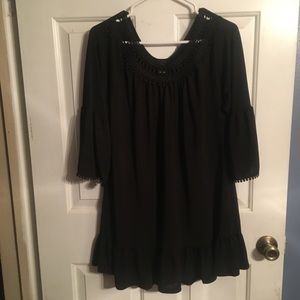 EUC Intricately designed blouse by WinWin. Sz L/XL